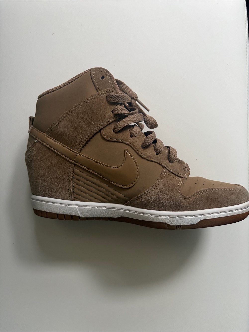 Nike Women’s Wedge Sneaker in Taupe Brown - Picture 3 of 4
